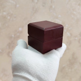 جعبه انگشتر رنگ زرشکی
