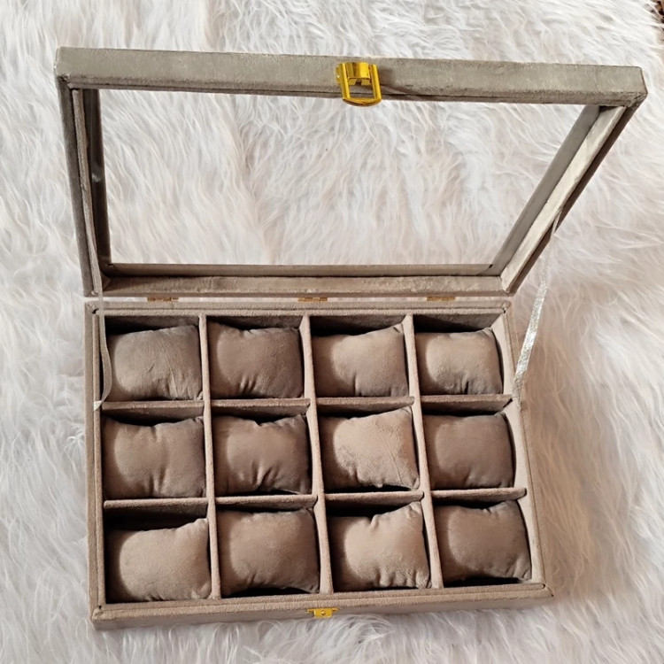 استند ساعت و دستبند درب دار شیشه ای رنگ طوسی روشن
