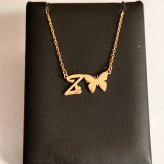 گردنبند حرف z طرح پروانه