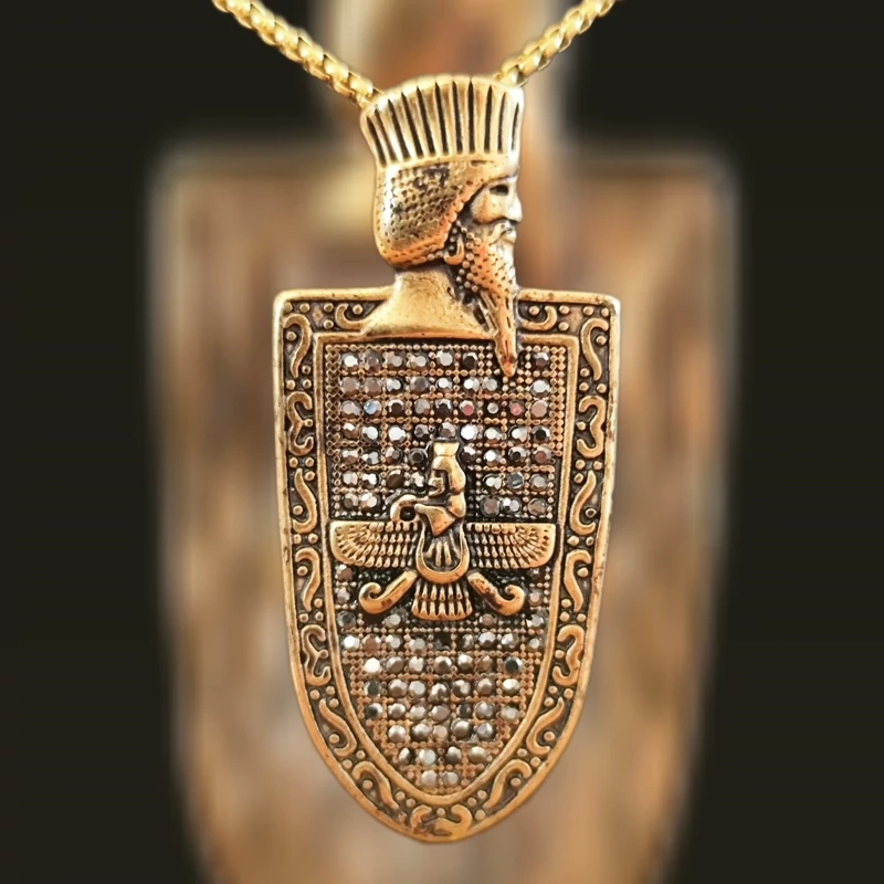 گردنبند کوروش کبیر