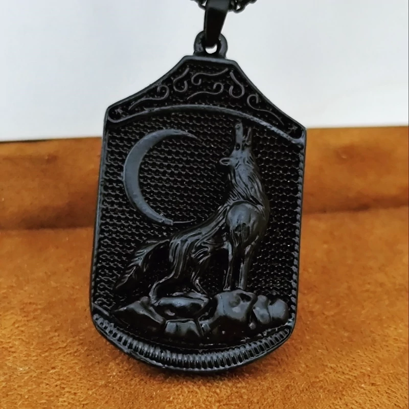گردنبند گرگ مشکی