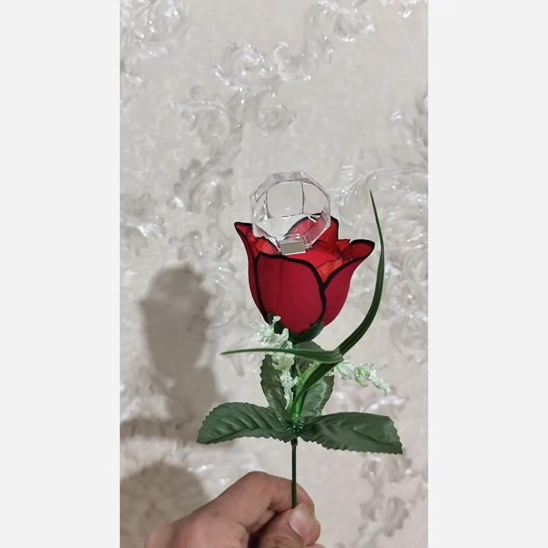 جا انگشتری گل رز درب دار