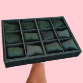 استند بدلیجات و زیورالات ساعتی