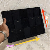 استند نیمست بدلیجات و جواهرات مخمل رنگ مشکی