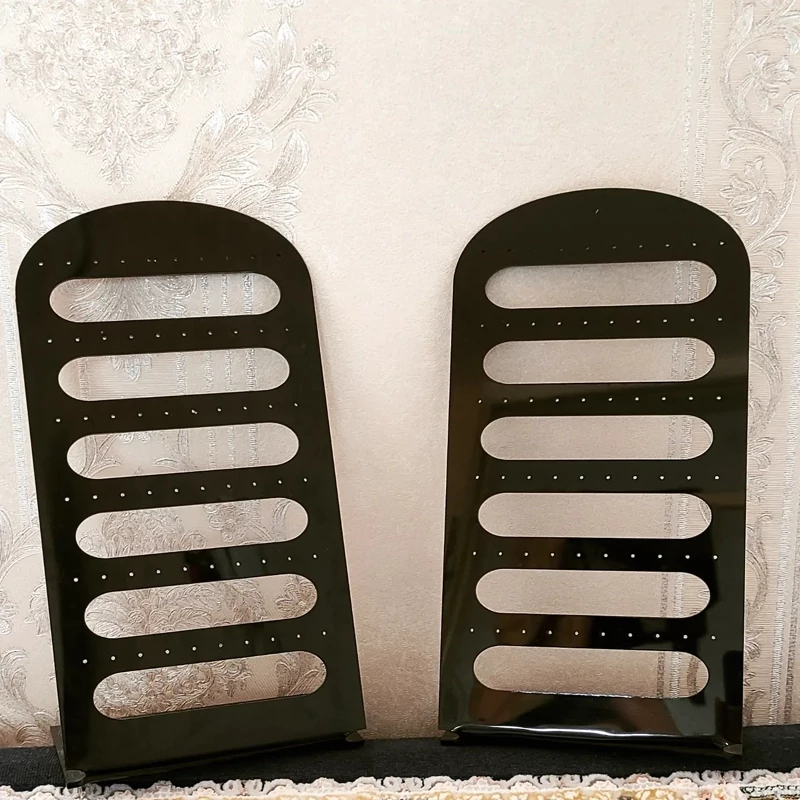 استند گوشواره بدلیجات رنگ مشکی