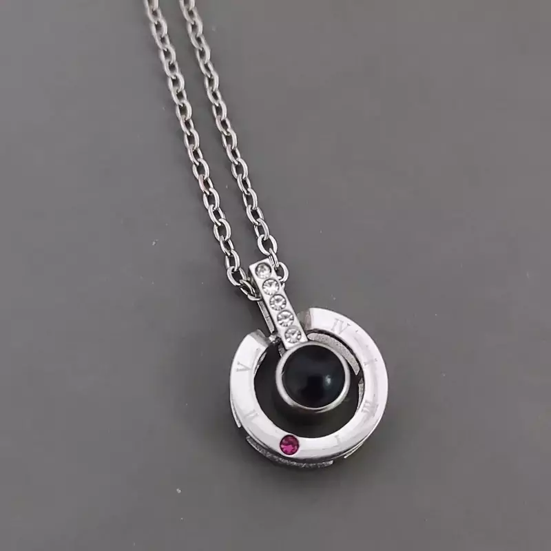 گردنبند دوستت دارم به صد زبان دنیا طرح بوگاری رنگ نقره ای