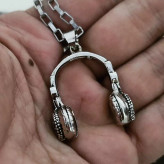 گردنبند هدفون