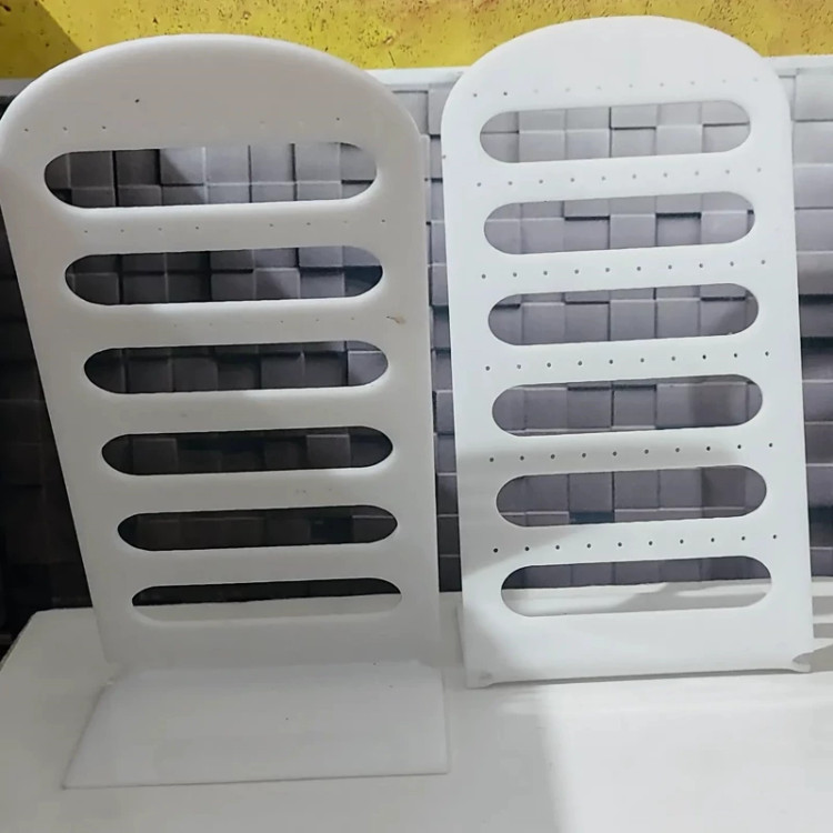 استند گوشواره