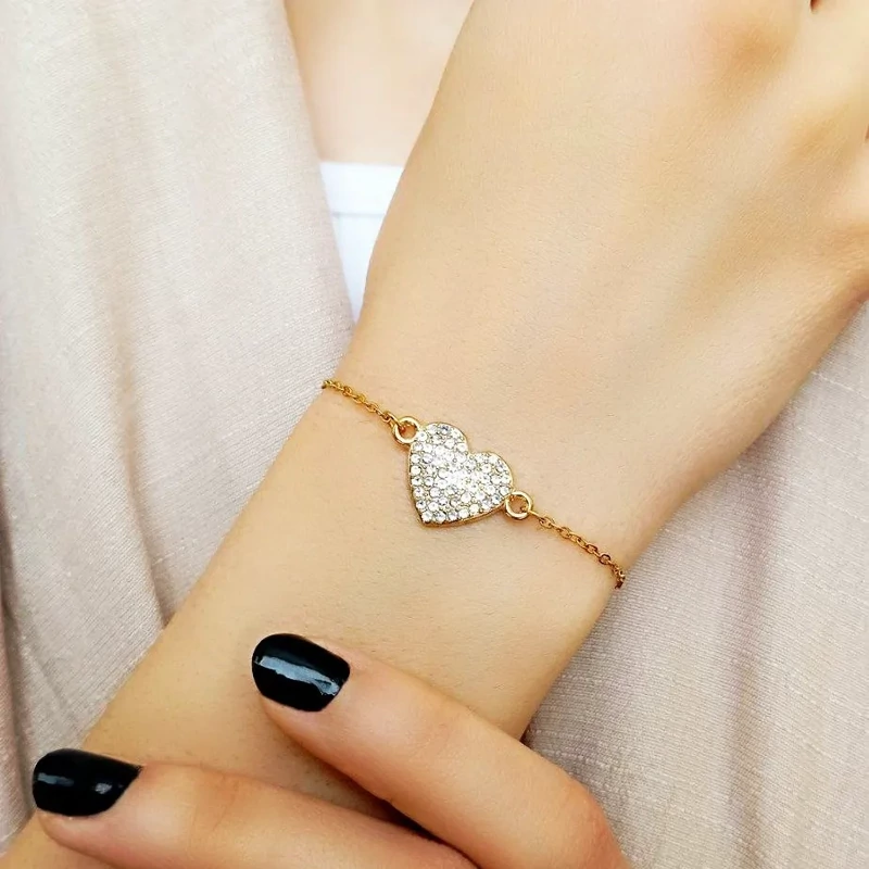 دستبند ظریف زنانه چشم نظر و قلبی