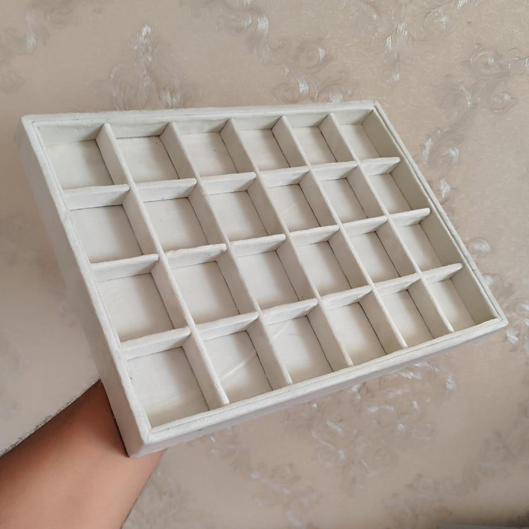 استند و نظم دهنده 24 خانه مخمل کرم روشن