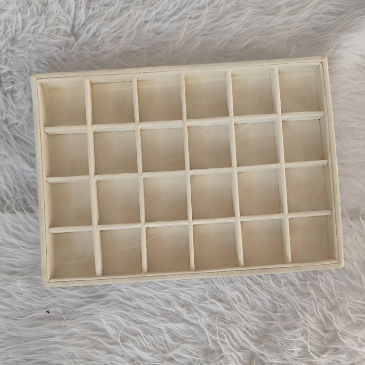 استند و نظم دهنده 24 خانه مخمل کرم روشن