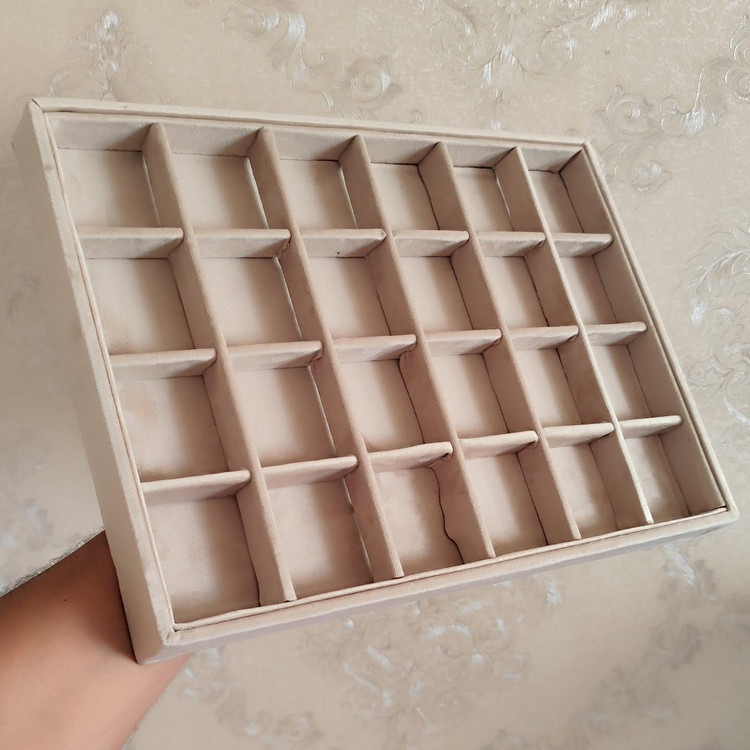 استند و سینی نظم دهنده 24 خانه مخمل رنگ کرم تیره